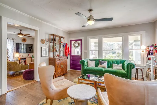 $750,000 | 2222 West Magnolia Avenue, Fort Worth, TX 76110