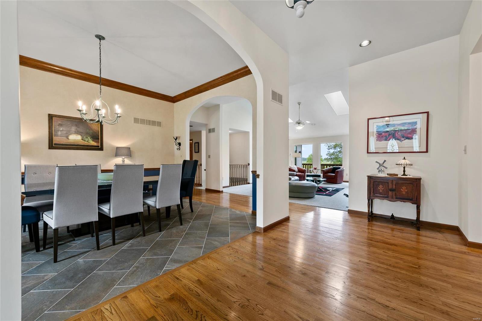 374 Northridge Road Columbia, IL 62236 - Photo 5 of 55 Gallery Image 5