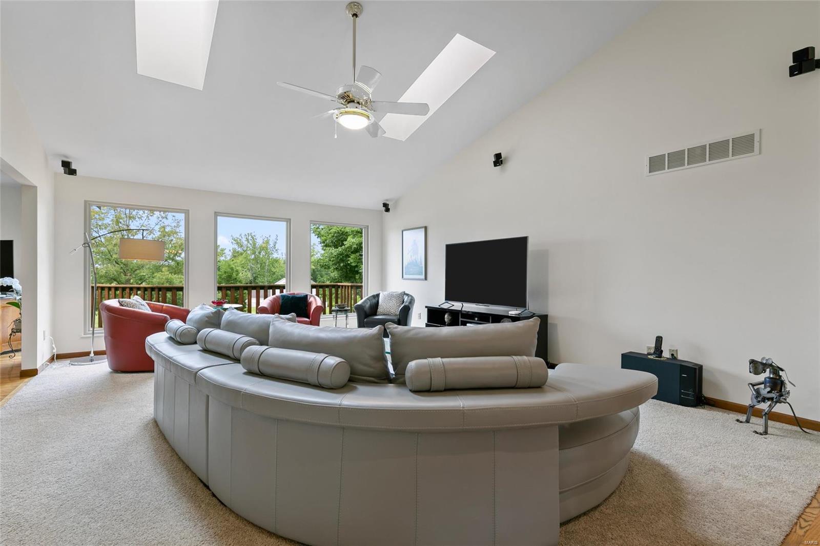 374 Northridge Road Columbia, IL 62236 - Photo 8 of 55 Gallery Image 8