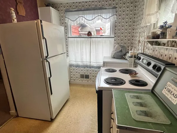 $190,000 | 18 Champlain Street, Brandon, VT 05733