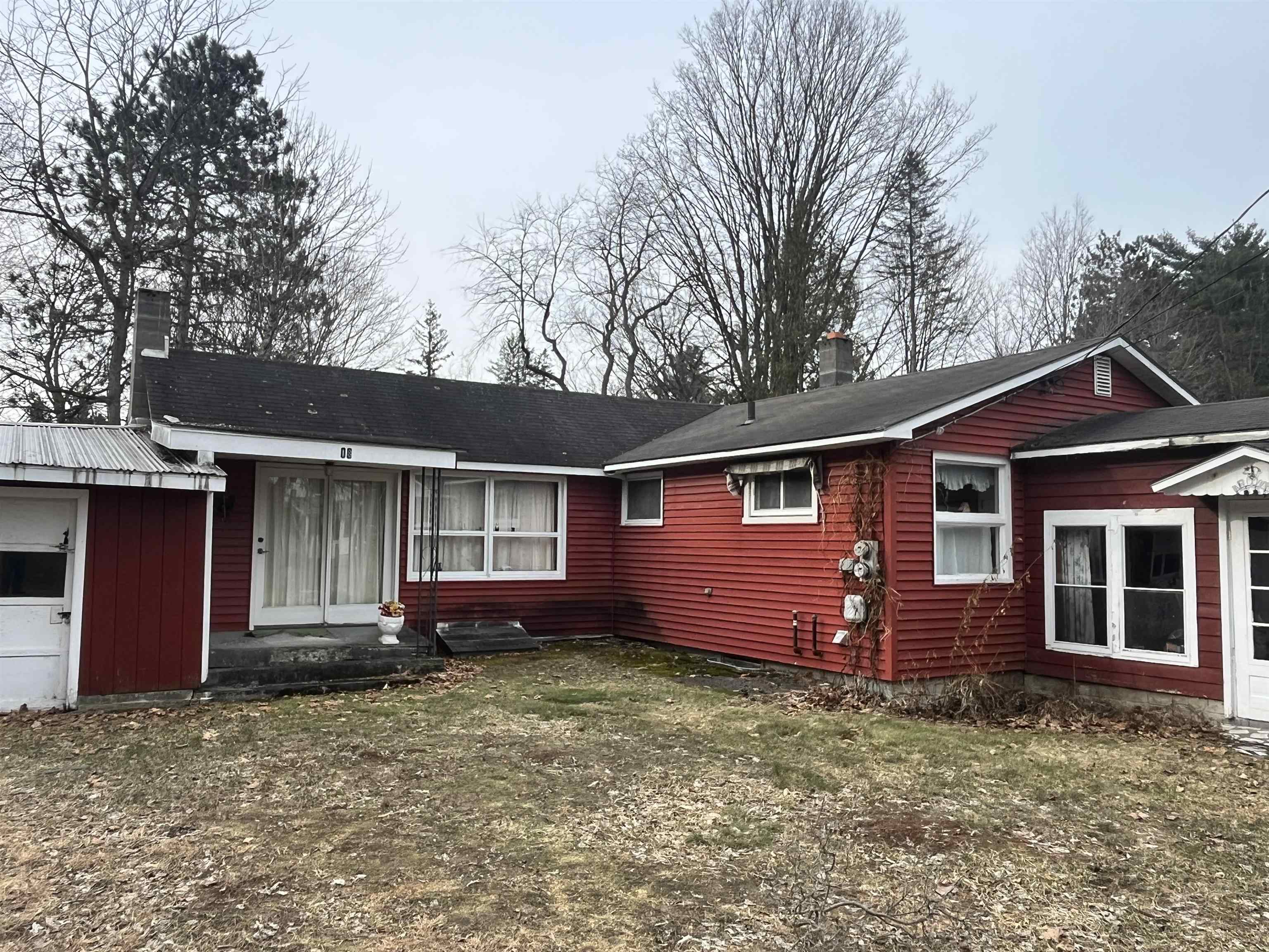 18 Champlain Street Brandon, VT 05733 - Photo 2 of 34