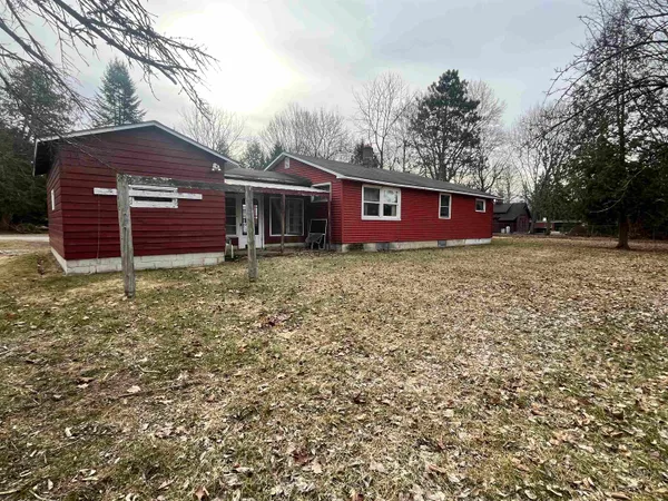 $190,000 | 18 Champlain Street, Brandon, VT 05733