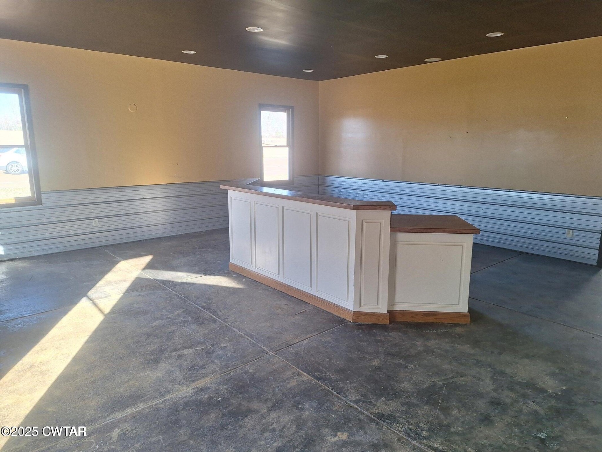 600 Highway 64 Adamsville, TN 38310 - Photo 7 of 25 a view of entryway