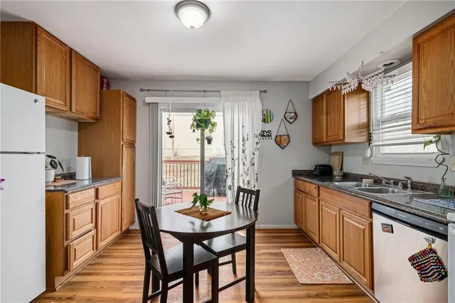 $215,000 | 9402 West 48th Terrace, Shawnee, KS 66203