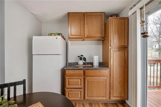 $215,000 | 9402 West 48th Terrace, Shawnee, KS 66203