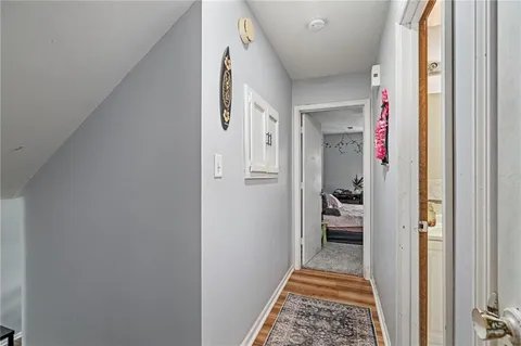 $215,000 | 9402 West 48th Terrace, Shawnee, KS 66203