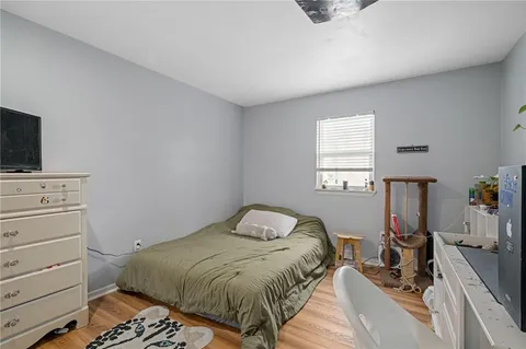 $215,000 | 9402 West 48th Terrace, Shawnee, KS 66203