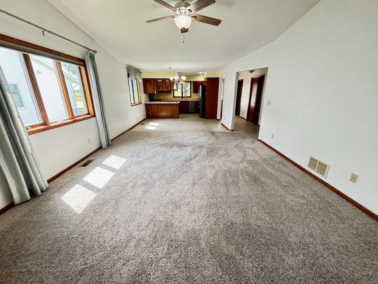 806 28th Avenue Southwest Willmar, MN 56201 - Photo 12 of 22