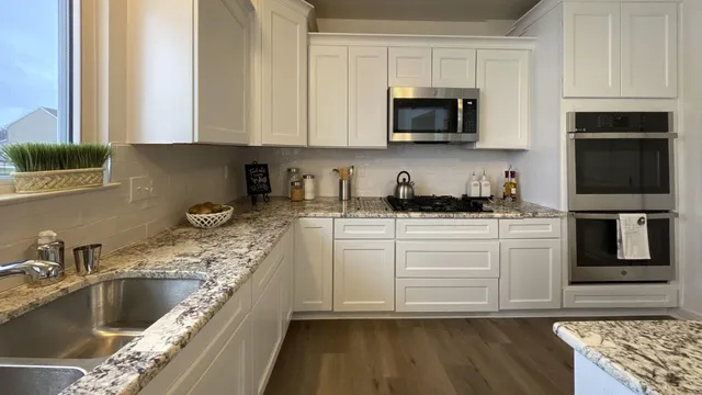 $464,745 | 3029 Apple Blossom Way, Monroe, MI 48161