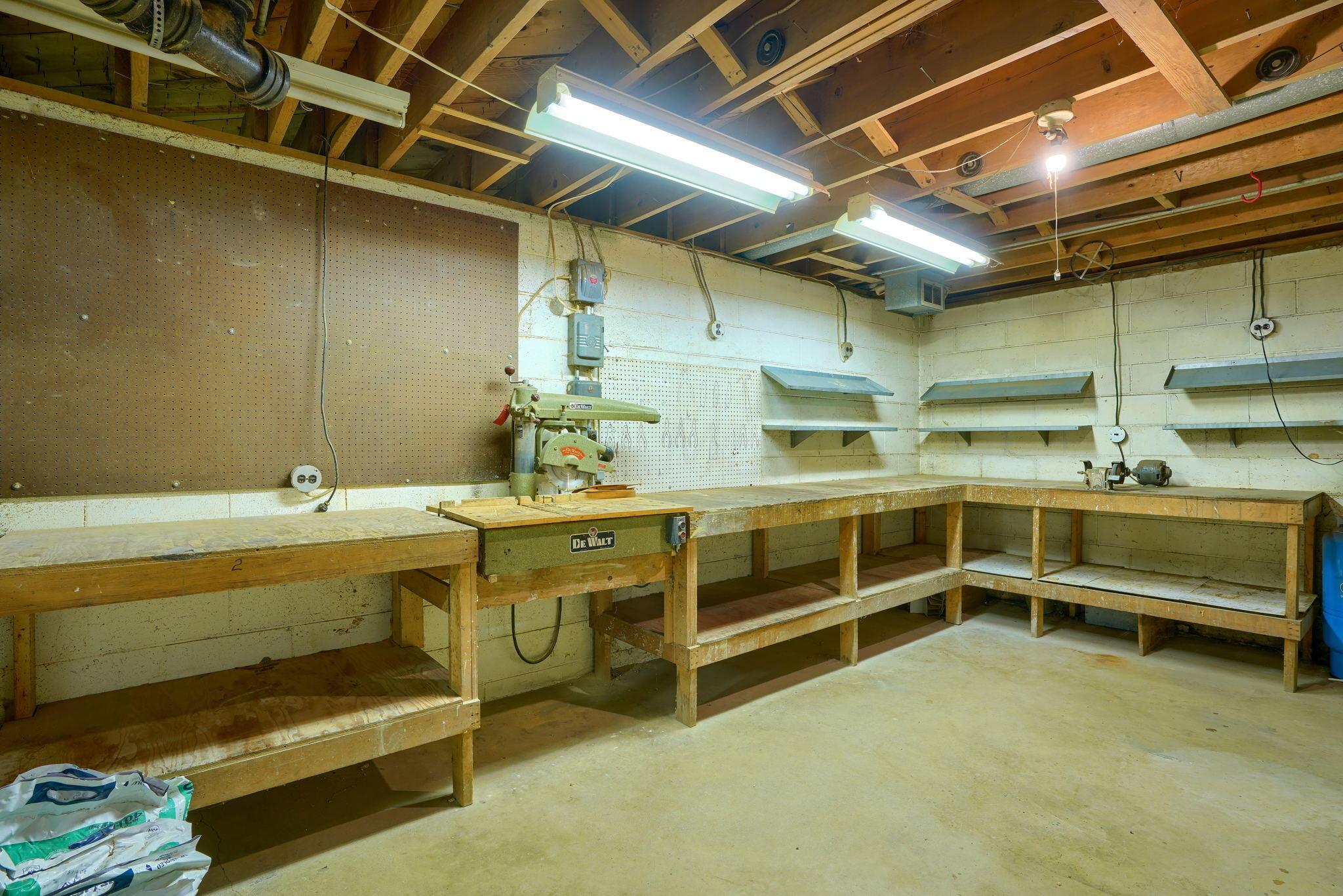 22314 Bolender Pontious Road Circleville, OH 43113 - Photo 50 of 52 22314 Bolender-Pontius Rd Int (28)