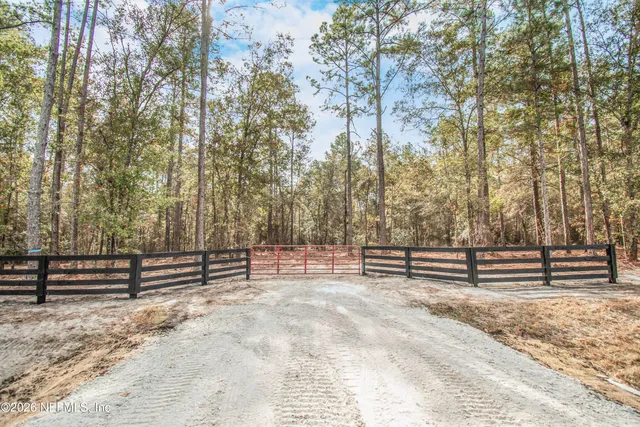 $176,000 | 13890 County Road 124, Sanderson, FL 32087