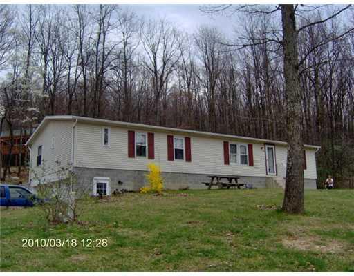 1226 Beaver Creek Road Farmington, PA 15437 - Photo 1 of 13 Exterior Front.
