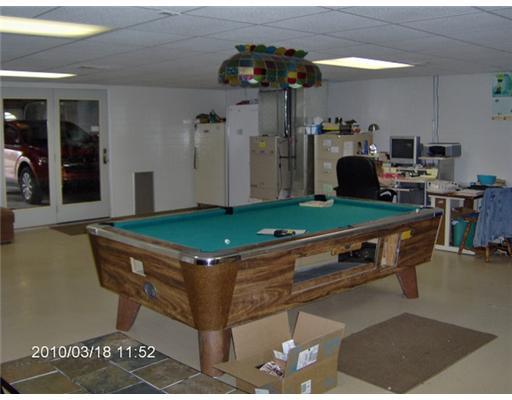 1226 Beaver Creek Road Farmington, PA 15437 - Photo 6 of 13 Den/Family/Great Room.