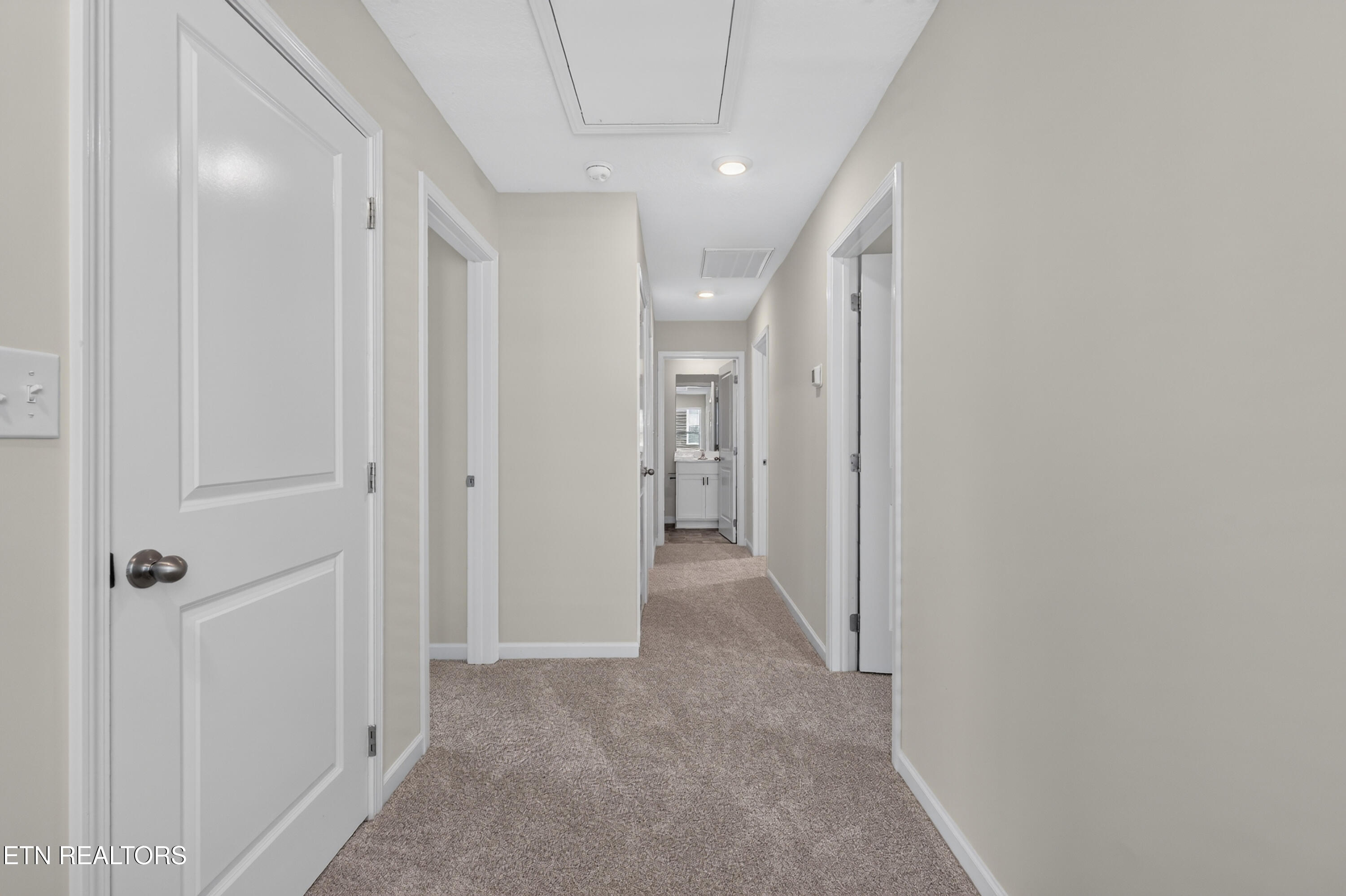 190 Ibis Loop Oak Ridge, TN 37830 - Photo 14 of 46 46-print-024_3F1A3912