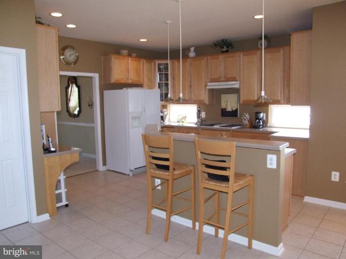 17910 Coachmans Road Germantown, MD 20874 - Photo 4 of 25 Kitchen