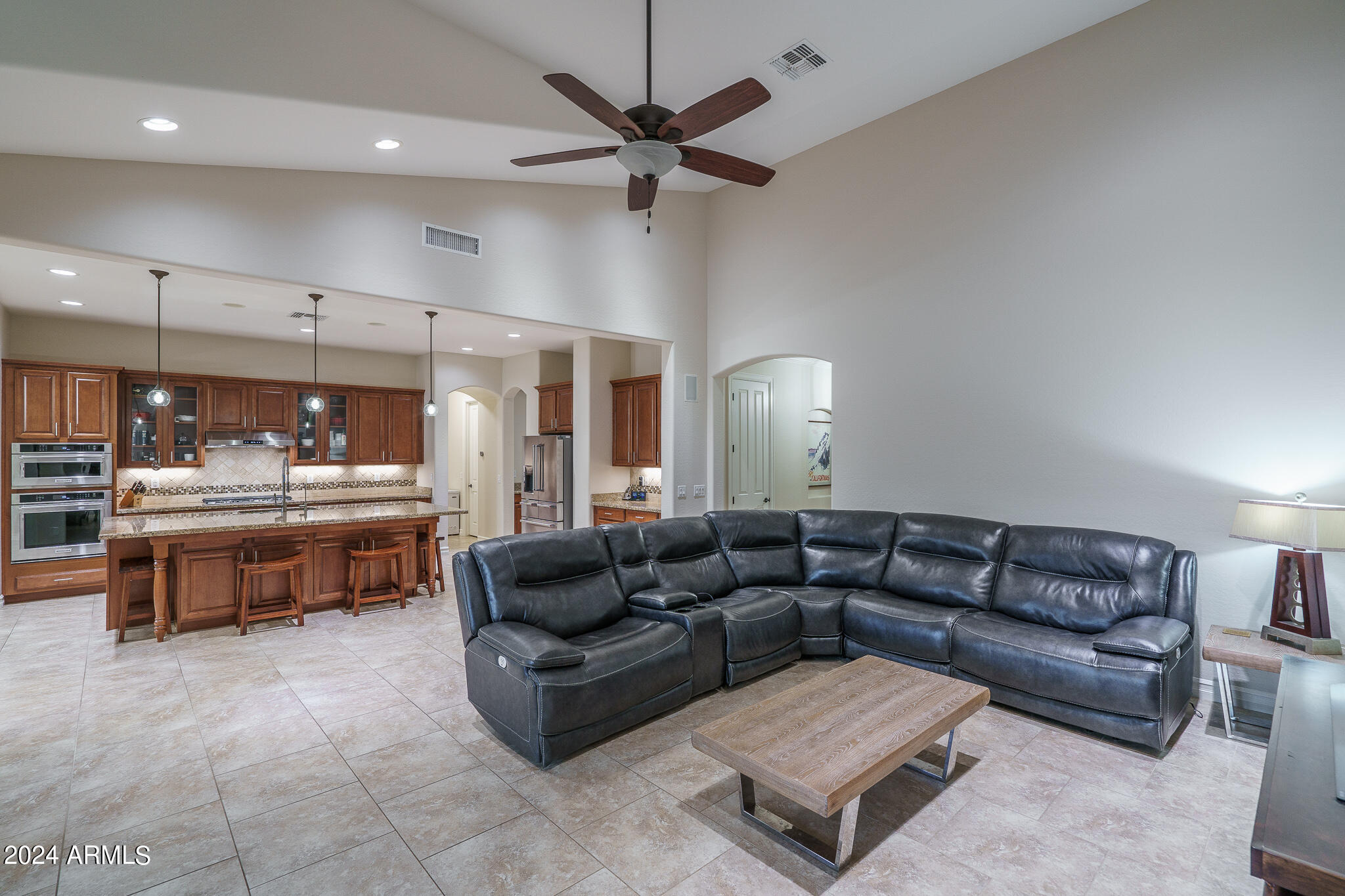 2812 East Harwell Road Phoenix, AZ 85042 - Photo 11 of 65 11) GREAT ROOM