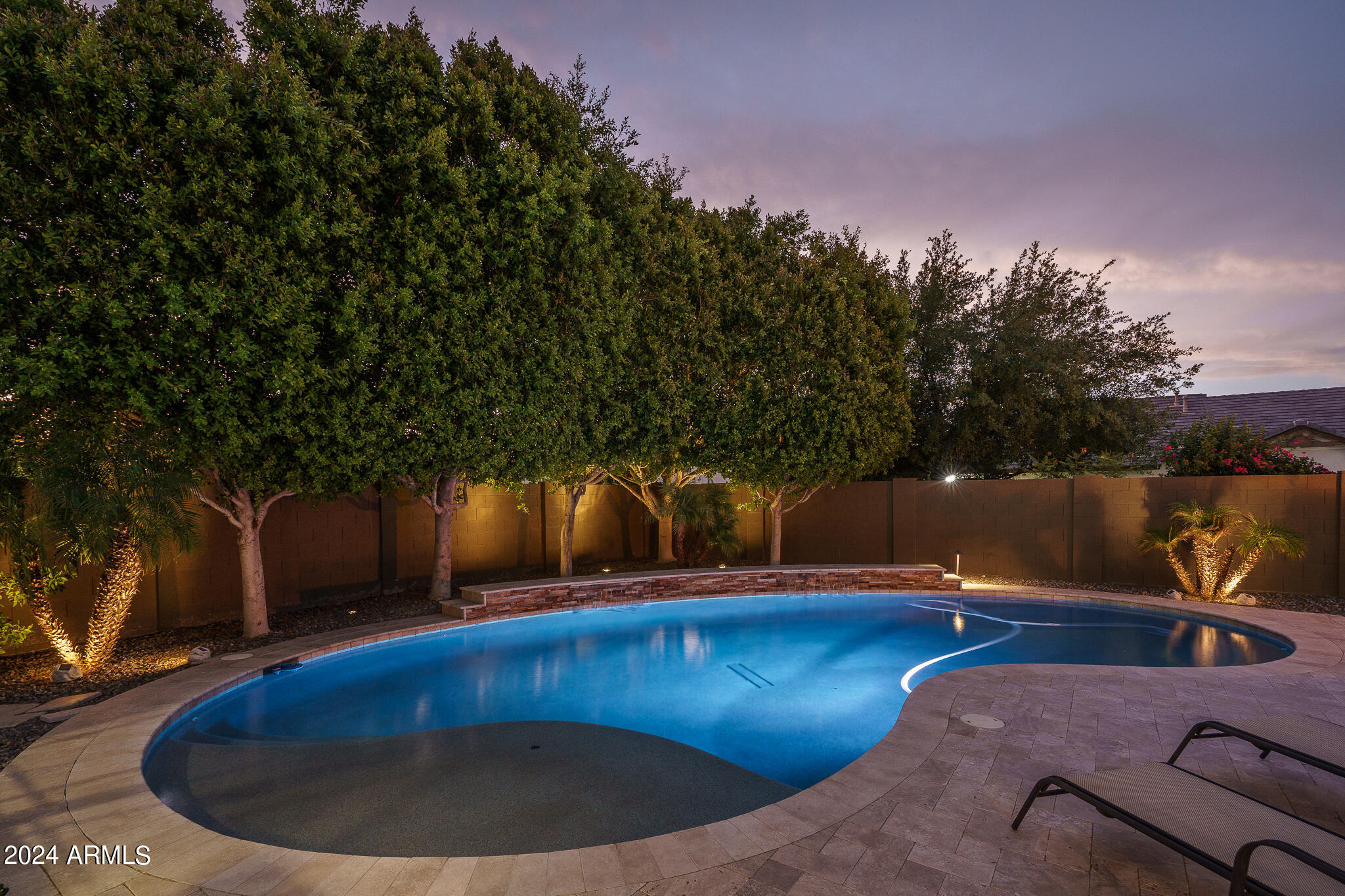 2812 East Harwell Road Phoenix, AZ 85042 - Photo 25 of 65 25) POOL
