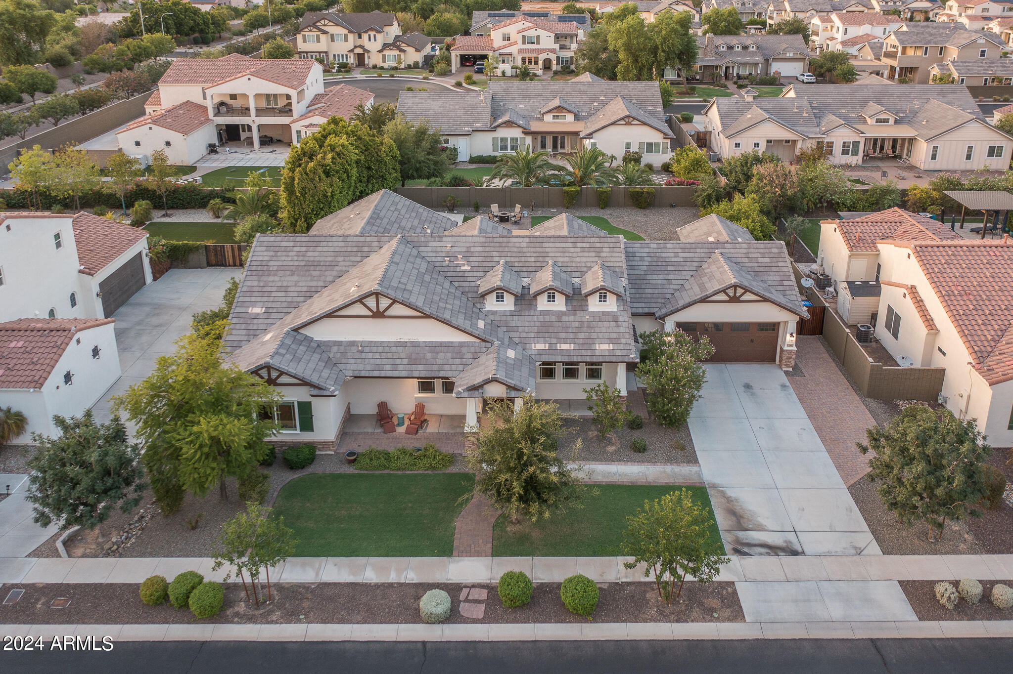 2812 East Harwell Road Phoenix, AZ 85042 - Photo 48 of 65 49) FRONT AERIAL