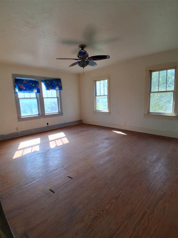 208 East 4th Street Coleman, TX 76834 - Photo 14 of 22