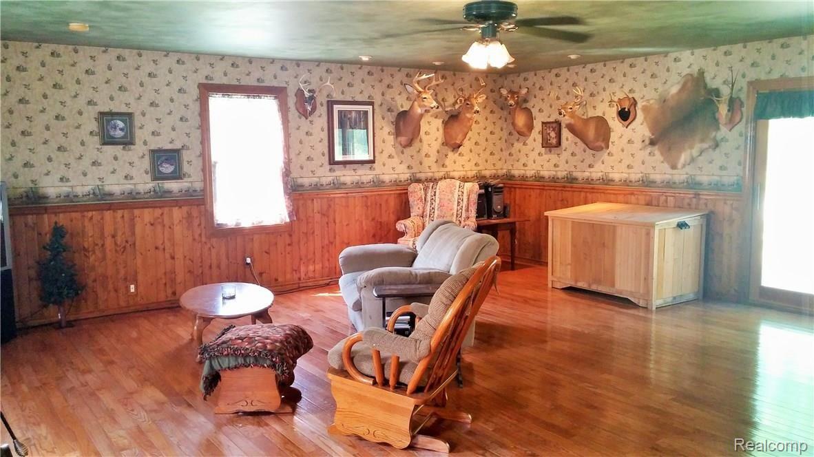 64120 Wolcott Road Ray, MI 48096 - Photo 19 of 42 20150905_153448.jpg