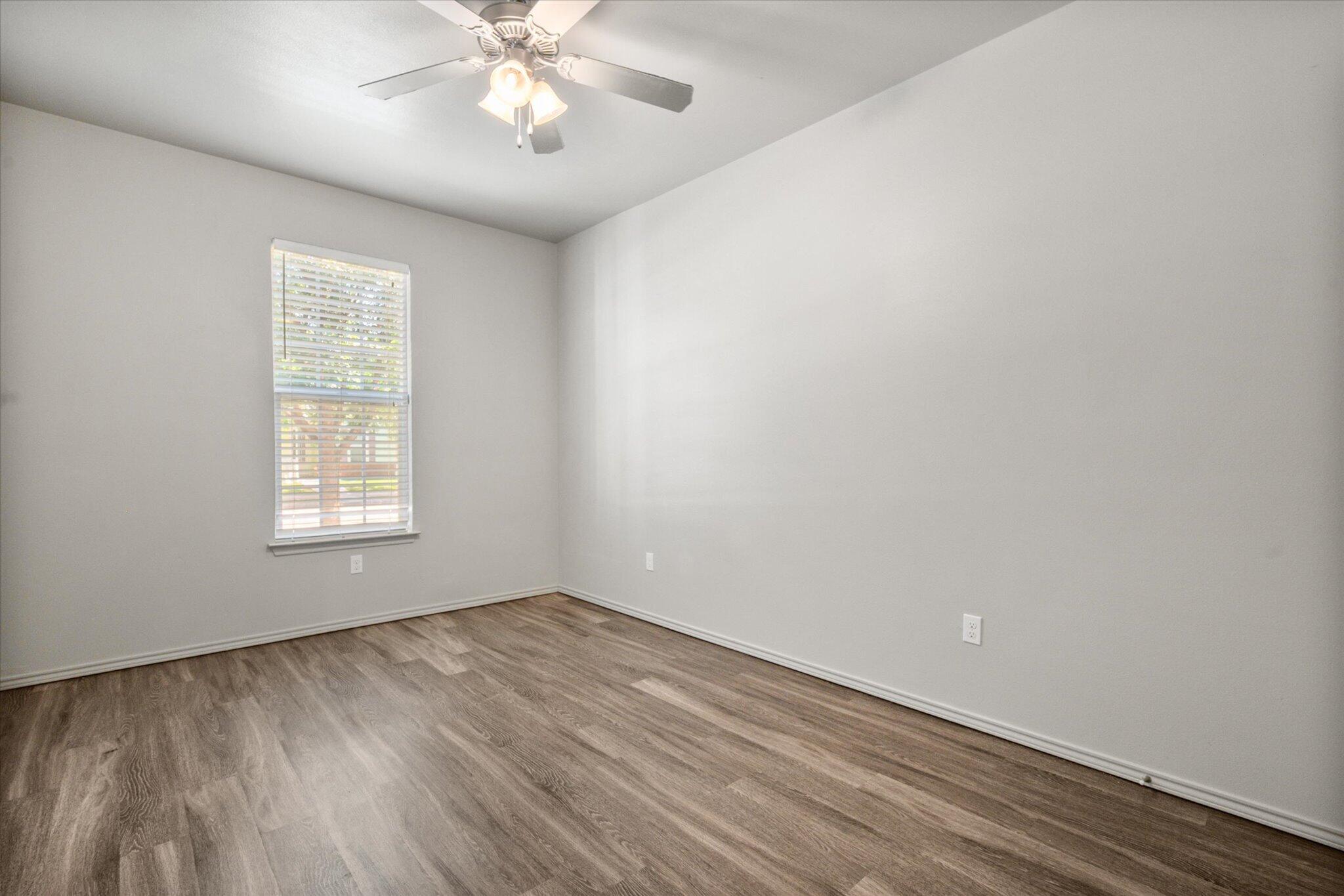 2119 10th Street Lubbock, TX 79401 - Photo 19 of 27 04-2119 10th St5997