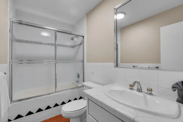 $1,499,900 | 541 8th Street, Key Colony Beach, FL 33051