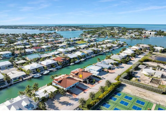 $1,499,900 | 541 8th Street, Key Colony Beach, FL 33051