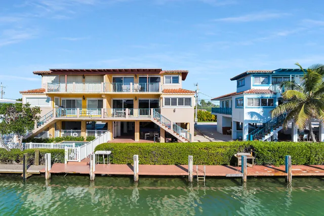 $1,499,900 | 541 8th Street, Key Colony Beach, FL 33051