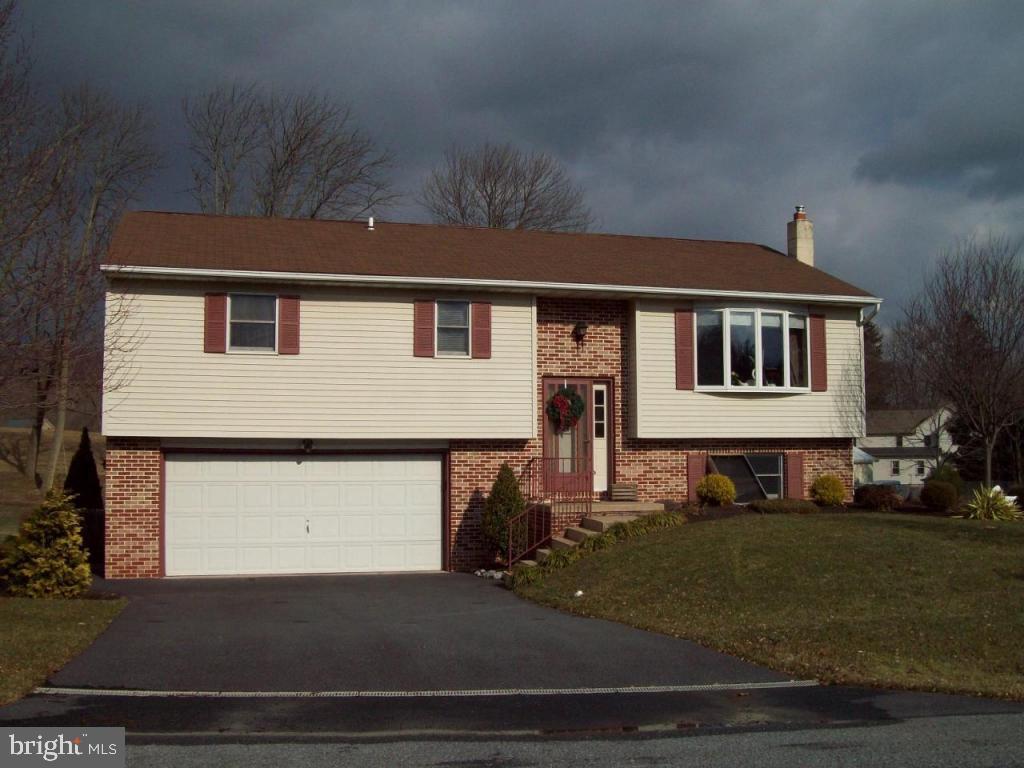 910 Hannah Drive Lititz, PA 17543 - Photo 1 of 24 Gallery Image 1