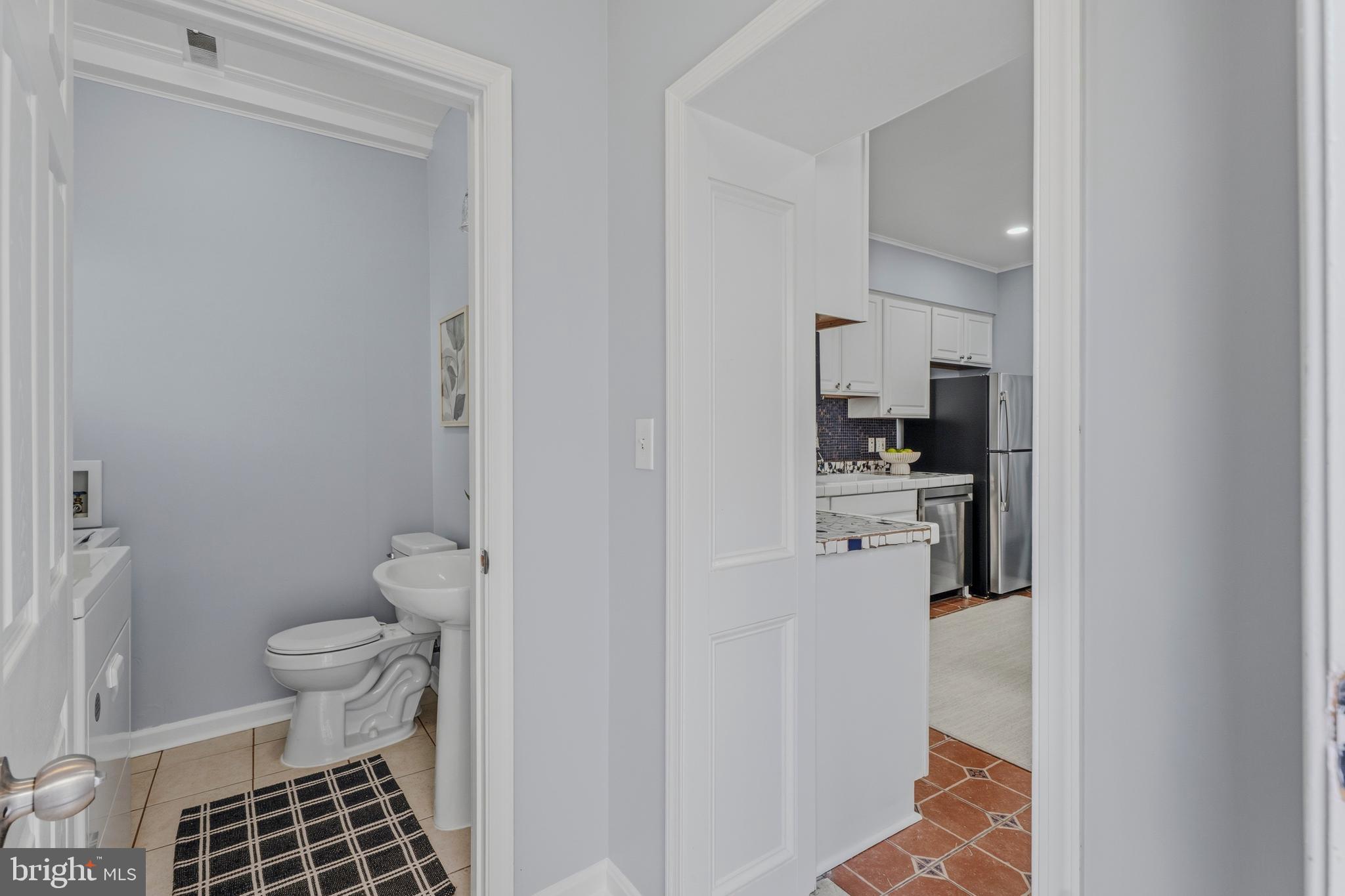 236 East Cross Street Baltimore, MD 21230 - Photo 14 of 44 1st fl half bath/laundry