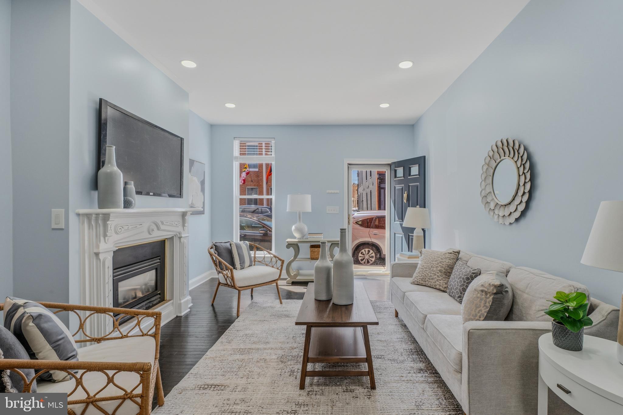 236 East Cross Street Baltimore, MD 21230 - Photo 4 of 44