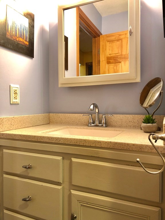 205 Pomeroy Meadow Road Southampton, MA 01073 - Photo 17 of 42 Gallery Image 17