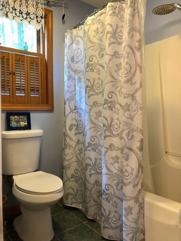 205 Pomeroy Meadow Road Southampton, MA 01073 - Photo 18 of 42 Gallery Image 18