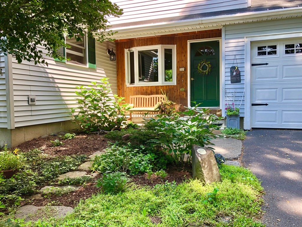 205 Pomeroy Meadow Road Southampton, MA 01073 - Photo 2 of 42 Gallery Image 2