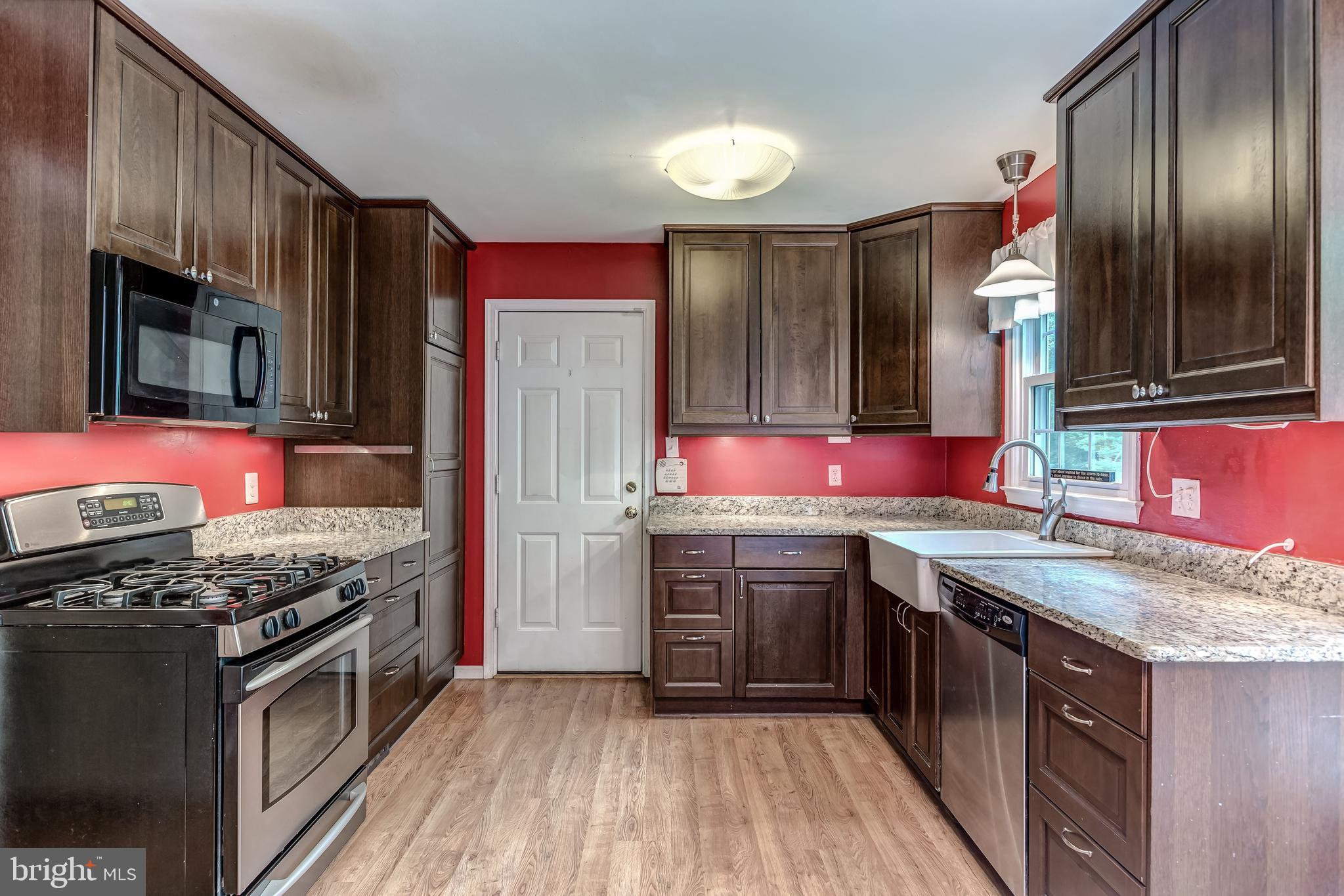 9319 Winbourne Road Burke, VA 22015 - Photo 18 of 46 9319 Winbourne Road, Burke, VA