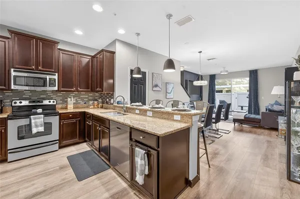 $384,900 | 14236 Oasis Cove Boulevard, Windermere, FL 34786