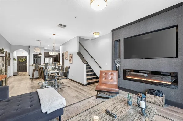 $384,900 | 14236 Oasis Cove Boulevard, Windermere, FL 34786