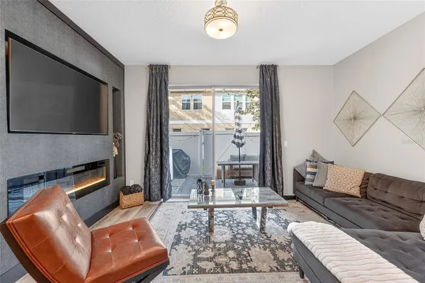 $384,900 | 14236 Oasis Cove Boulevard, Windermere, FL 34786