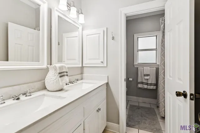 $599,999 | 3339 Tezcucco Drive, Baton Rouge, LA 70820