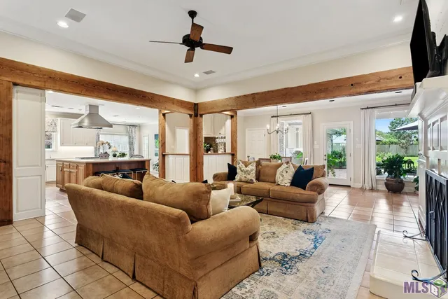 $599,999 | 3339 Tezcucco Drive, Baton Rouge, LA 70820