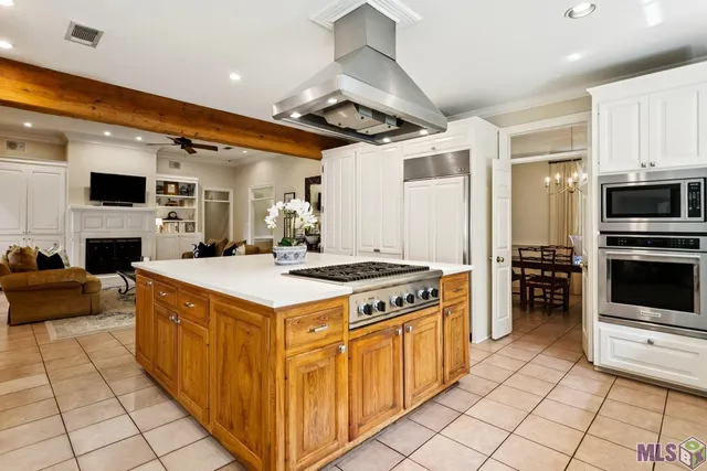 $599,999 | 3339 Tezcucco Drive, Baton Rouge, LA 70820