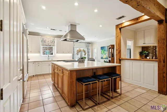 $599,999 | 3339 Tezcucco Drive, Baton Rouge, LA 70820