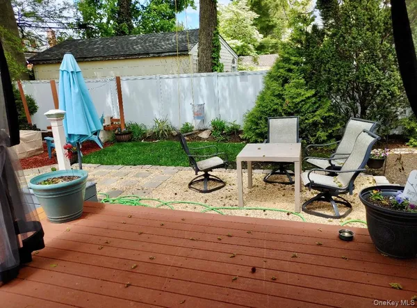 $699,000 | 20 Iris Avenue, North Merrick, NY 11566