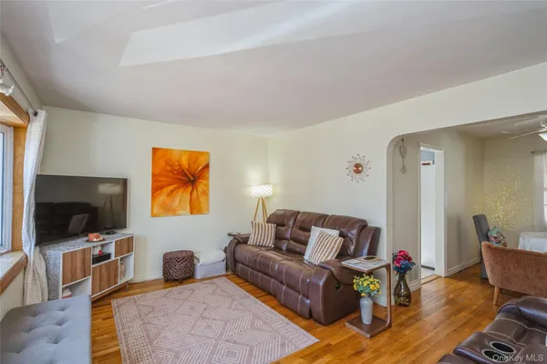 $699,000 | 20 Iris Avenue, North Merrick, NY 11566