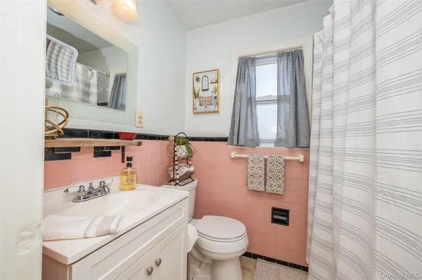 $699,000 | 20 Iris Avenue, North Merrick, NY 11566