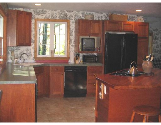 71 Old Marlboro Road Maynard, MA 01754 - Photo 3 of 16 Gallery Image 3