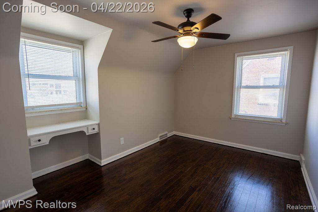 22148 Moross Road Grosse Pointe, MI 48236 - Photo 20 of 21