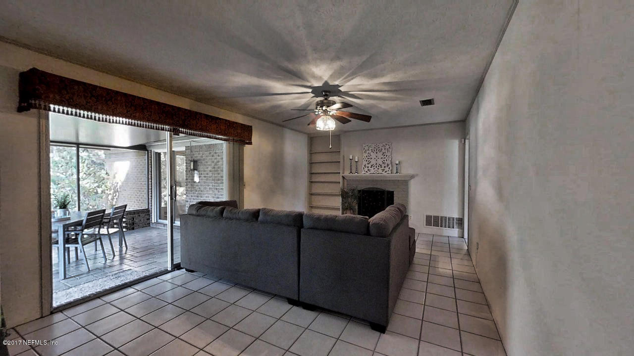 4018 Fincannon Road West Jacksonville, FL 32277 - Photo 20 of 37 Family Room