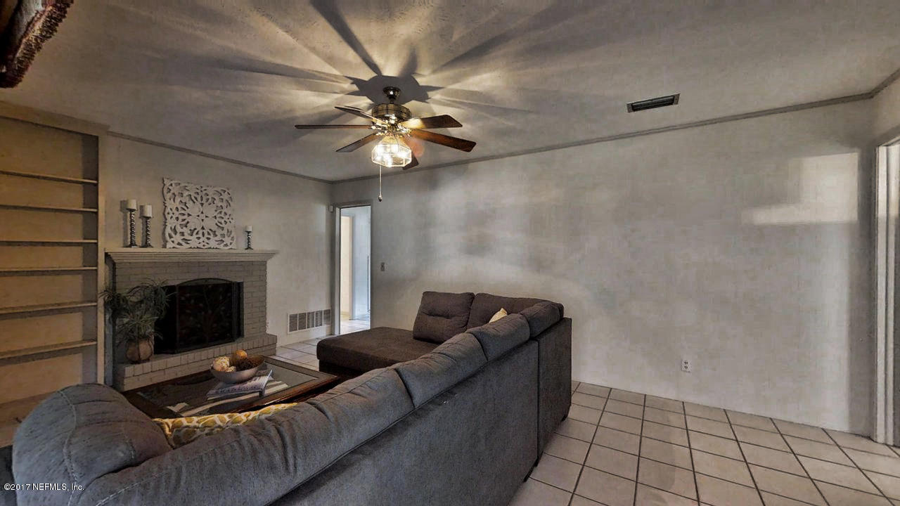 4018 Fincannon Road West Jacksonville, FL 32277 - Photo 21 of 37 Family Room