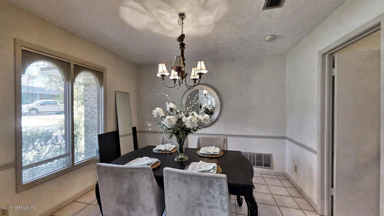 4018 Fincannon Road West Jacksonville, FL 32277 - Photo 10 of 37 Dining Room